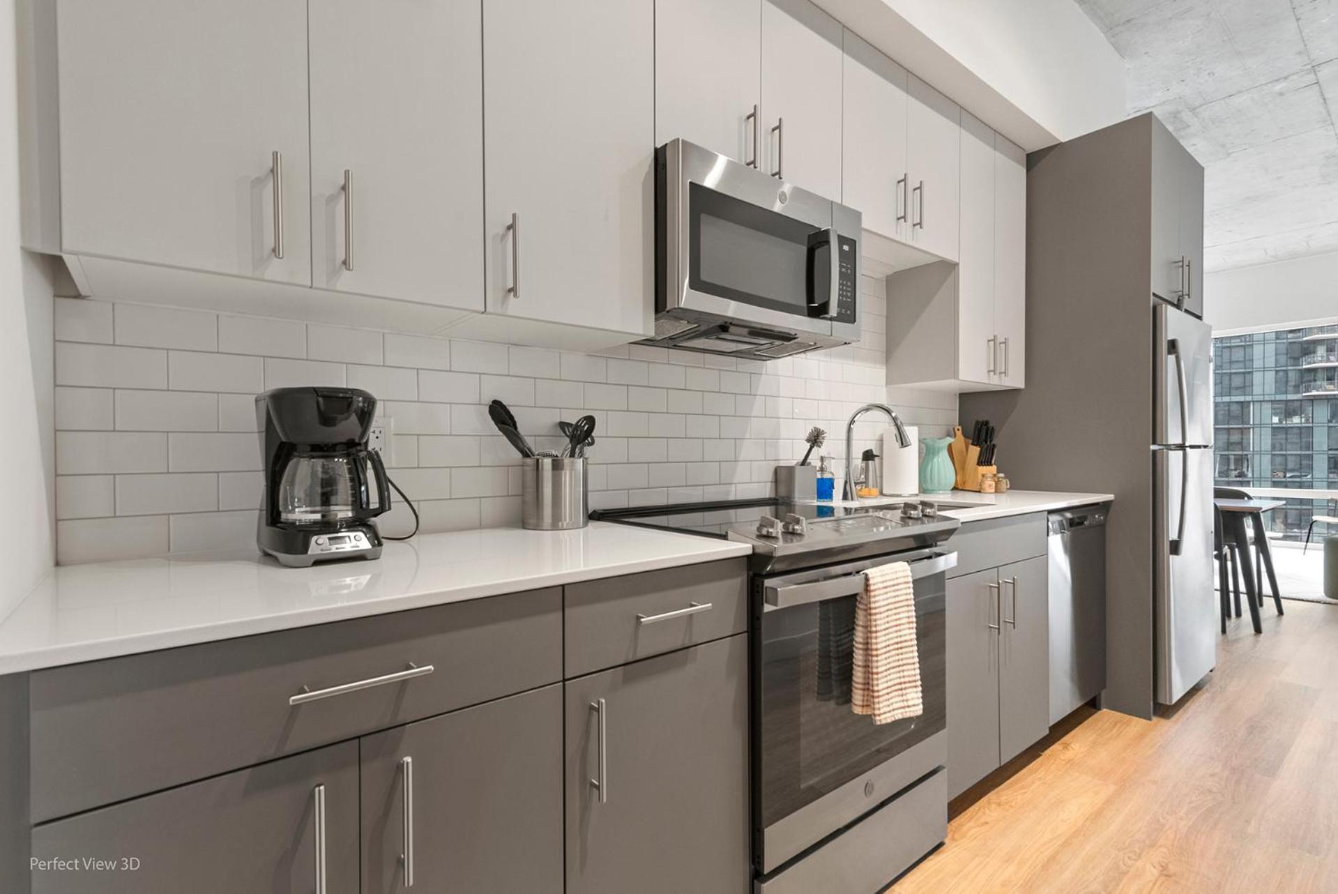 Living Grand 4 Bedroom By Lincoln Park Apartment *