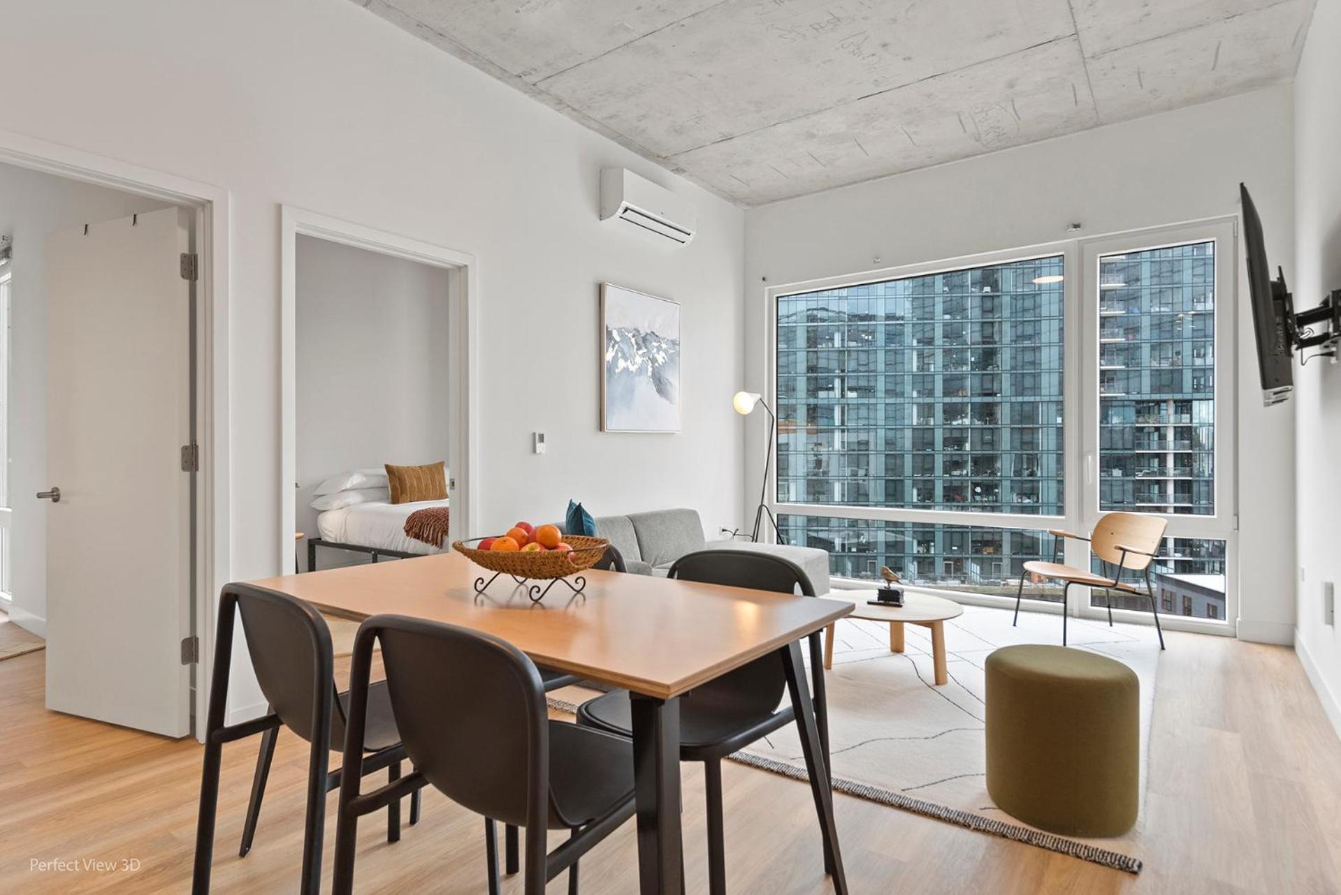 Apartment Living Grand 4 Bedroom By Lincoln Park