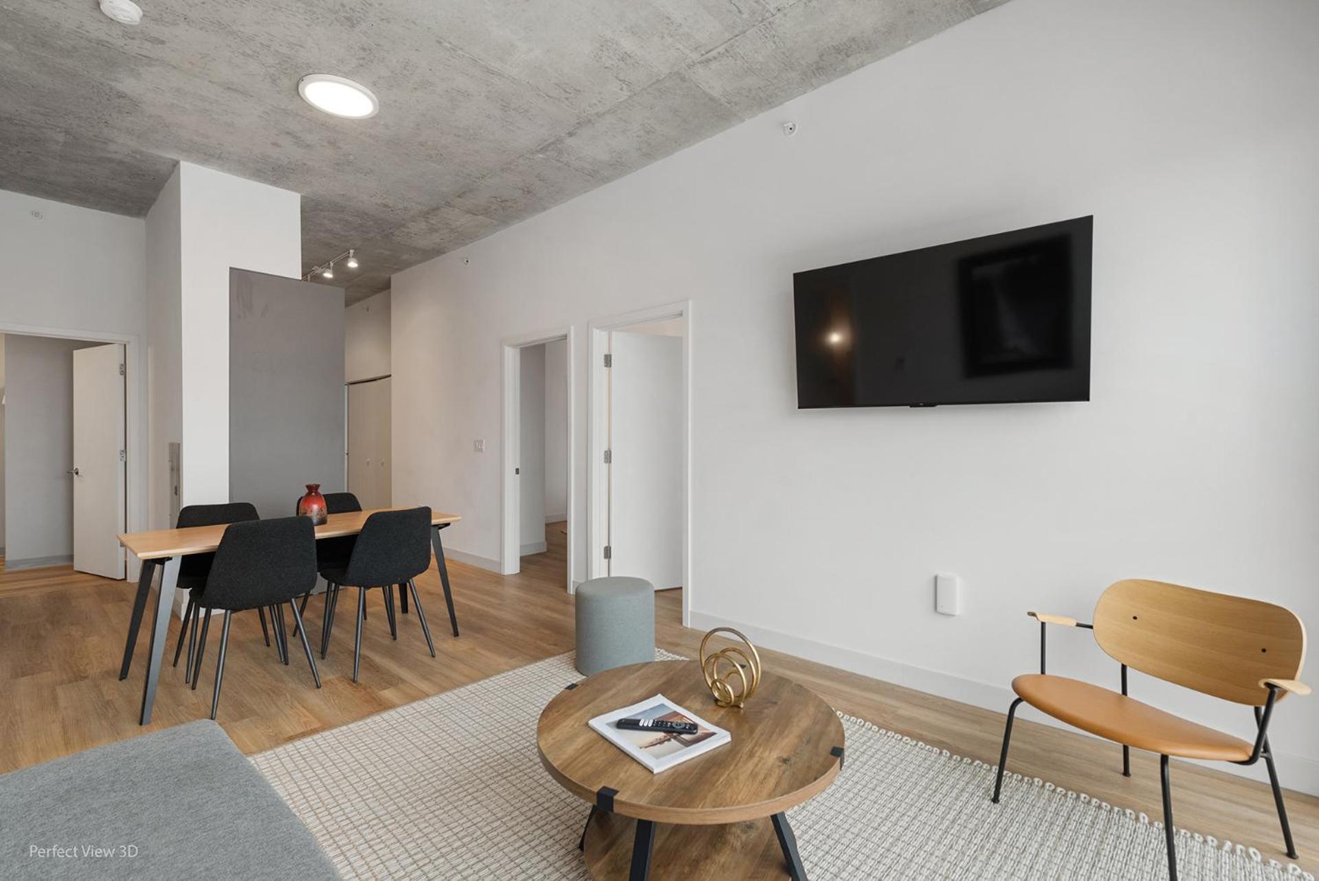 Apartment Living Grand 4 Bedroom By Lincoln Park *