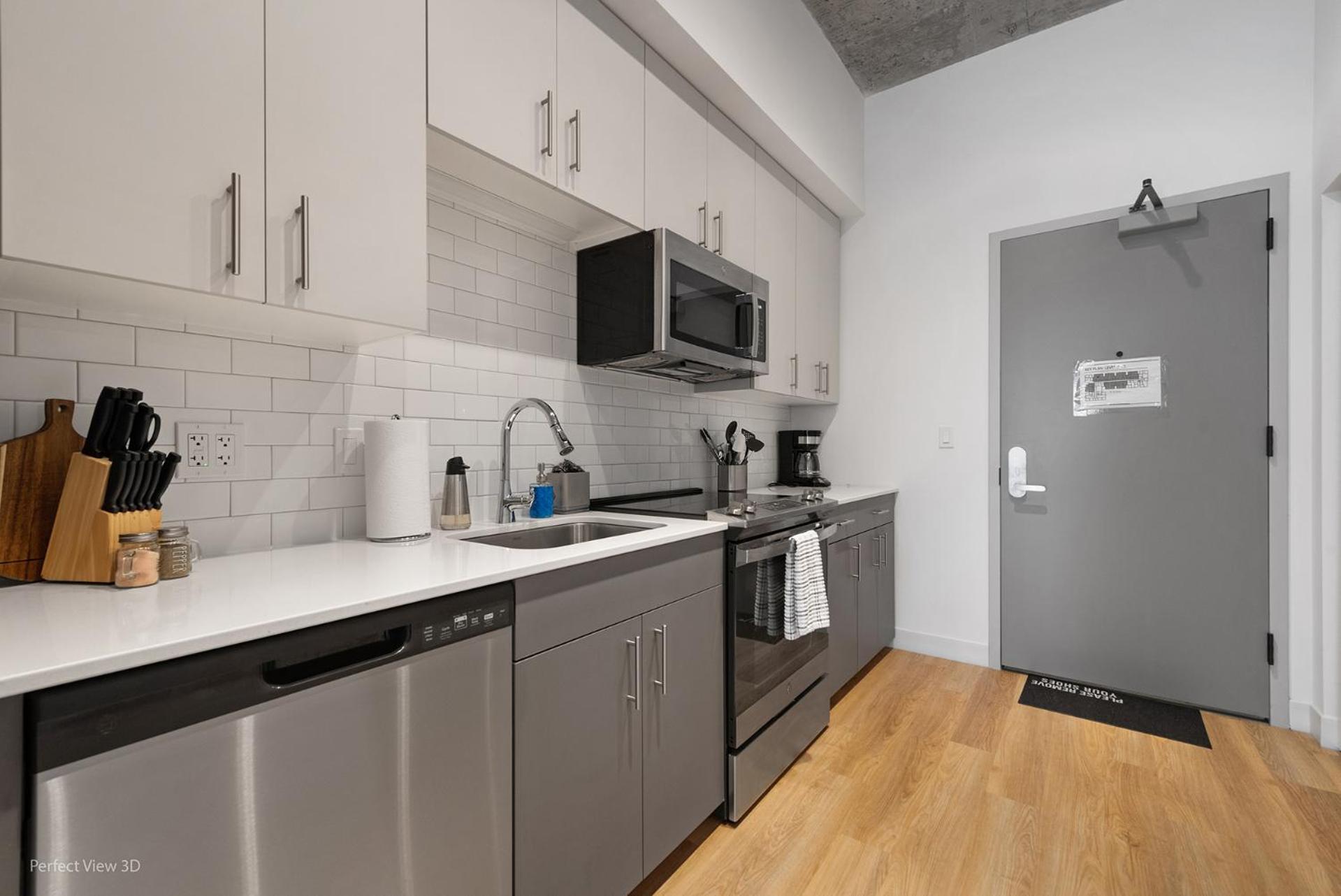 Living Grand 4 Bedroom By Lincoln Park Apartment Chicago
