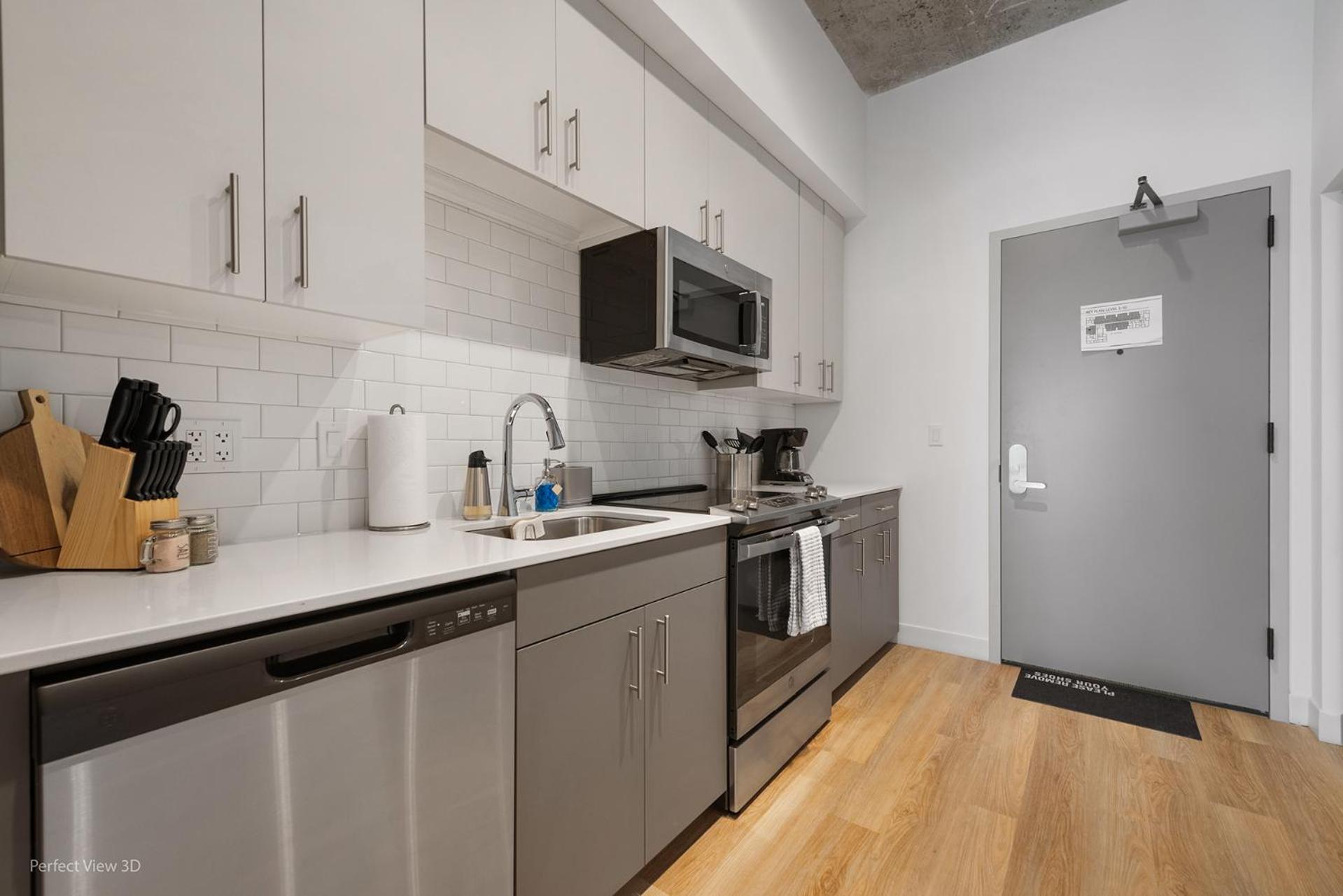 Apartment Living Grand 4 Bedroom By Lincoln Park
