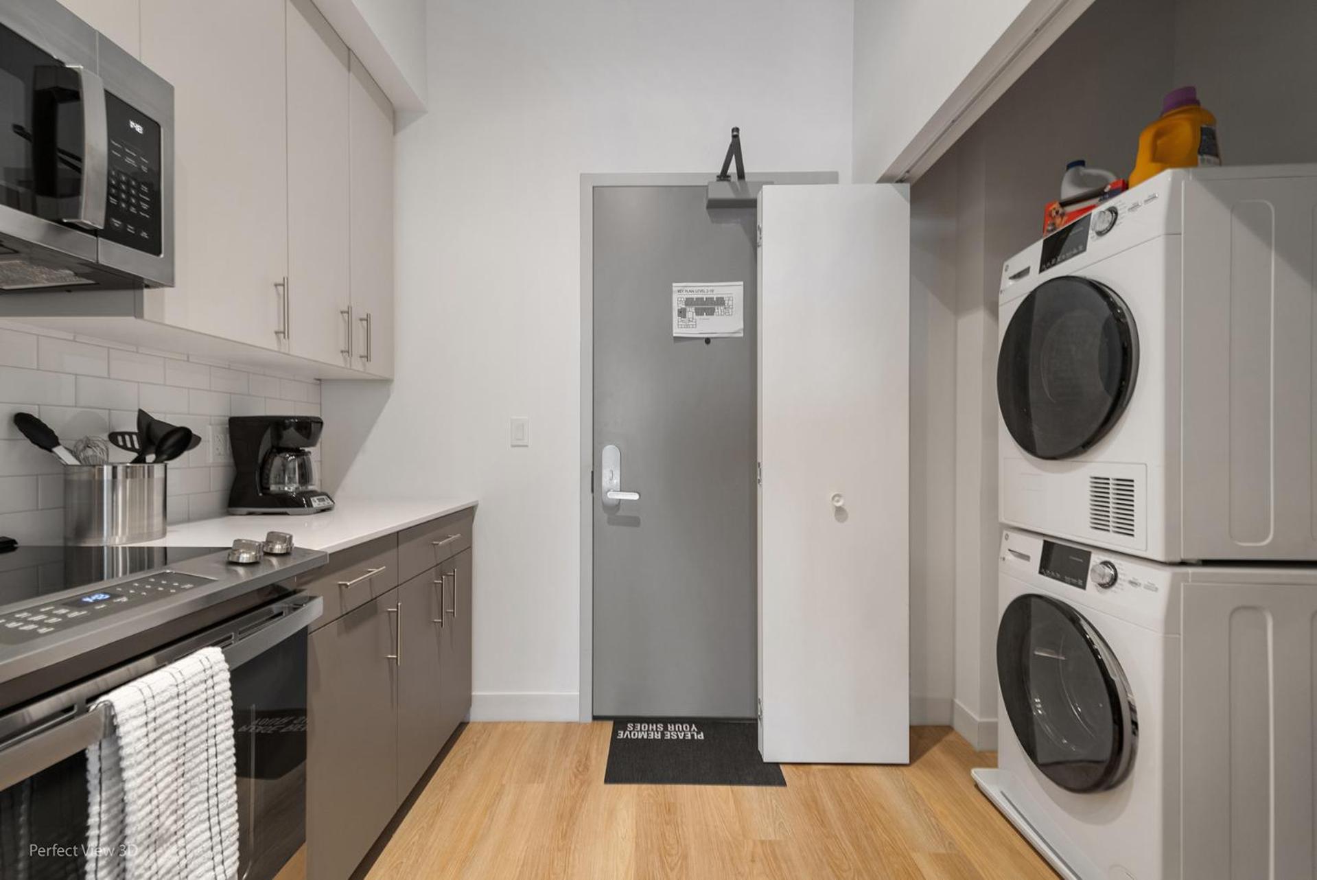 Living Grand 4 Bedroom By Lincoln Park Apartment Chicago