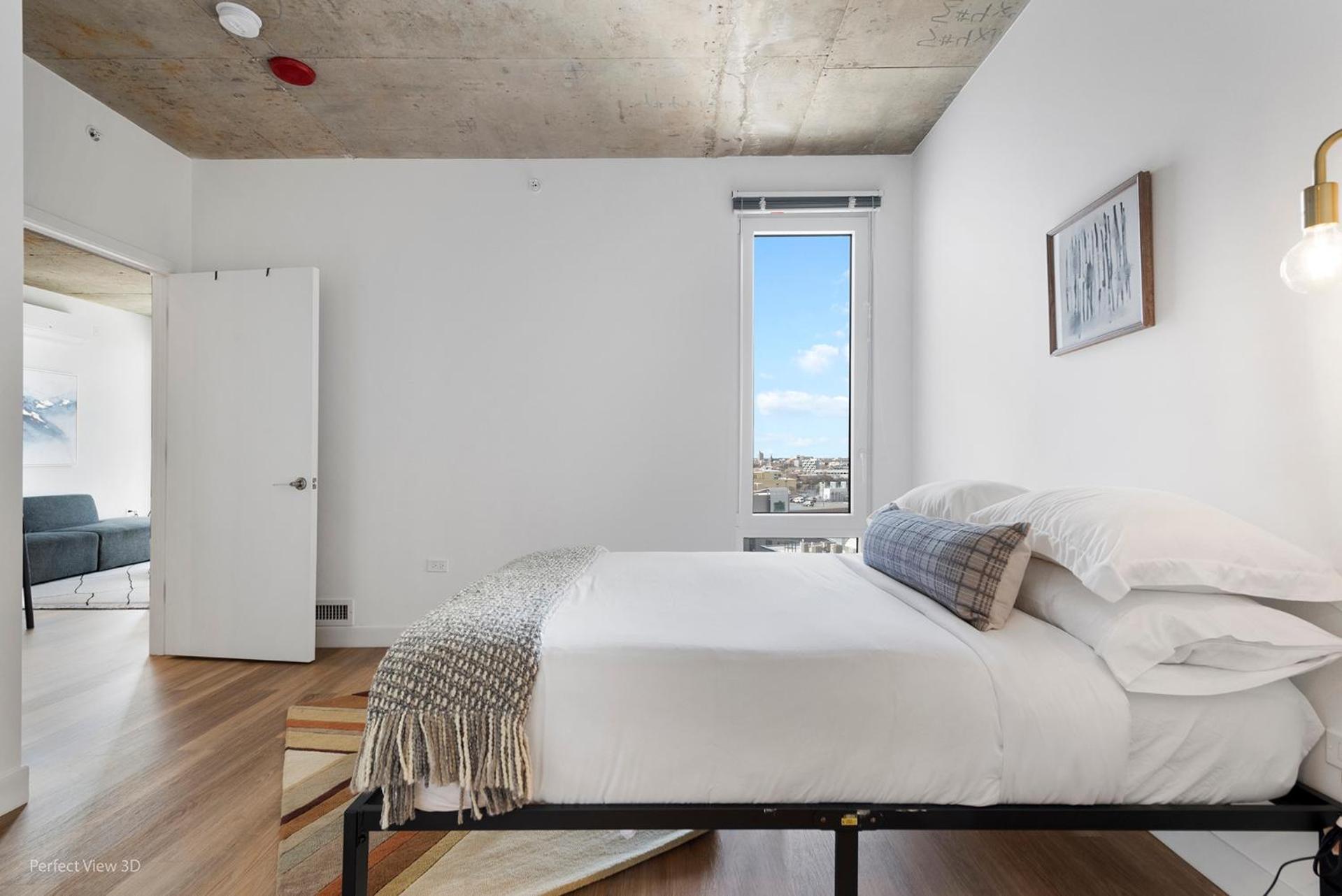 Apartment Living Grand 4 Bedroom By Lincoln Park Chicago