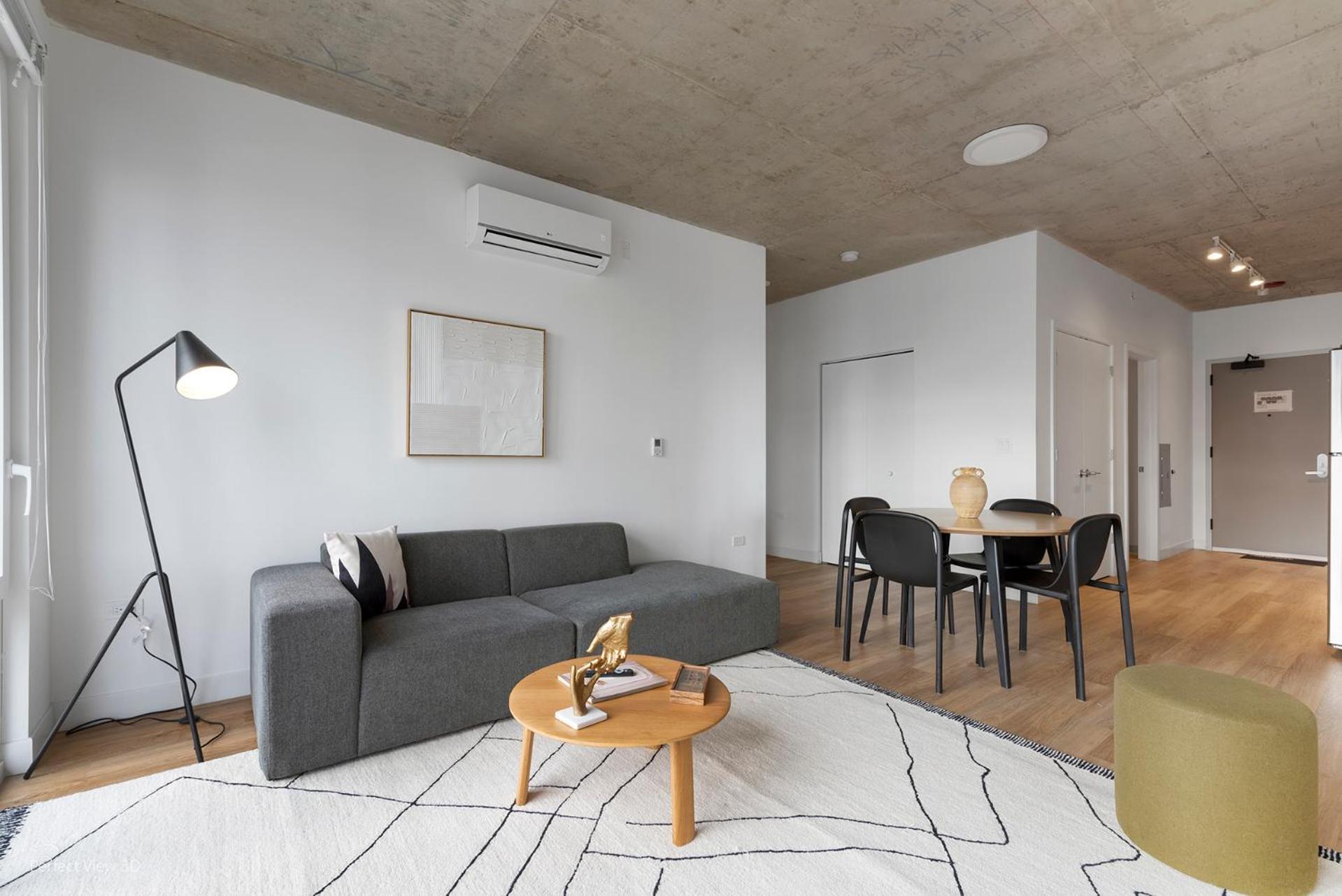 Apartment Living Grand 4 Bedroom By Lincoln Park Chicago