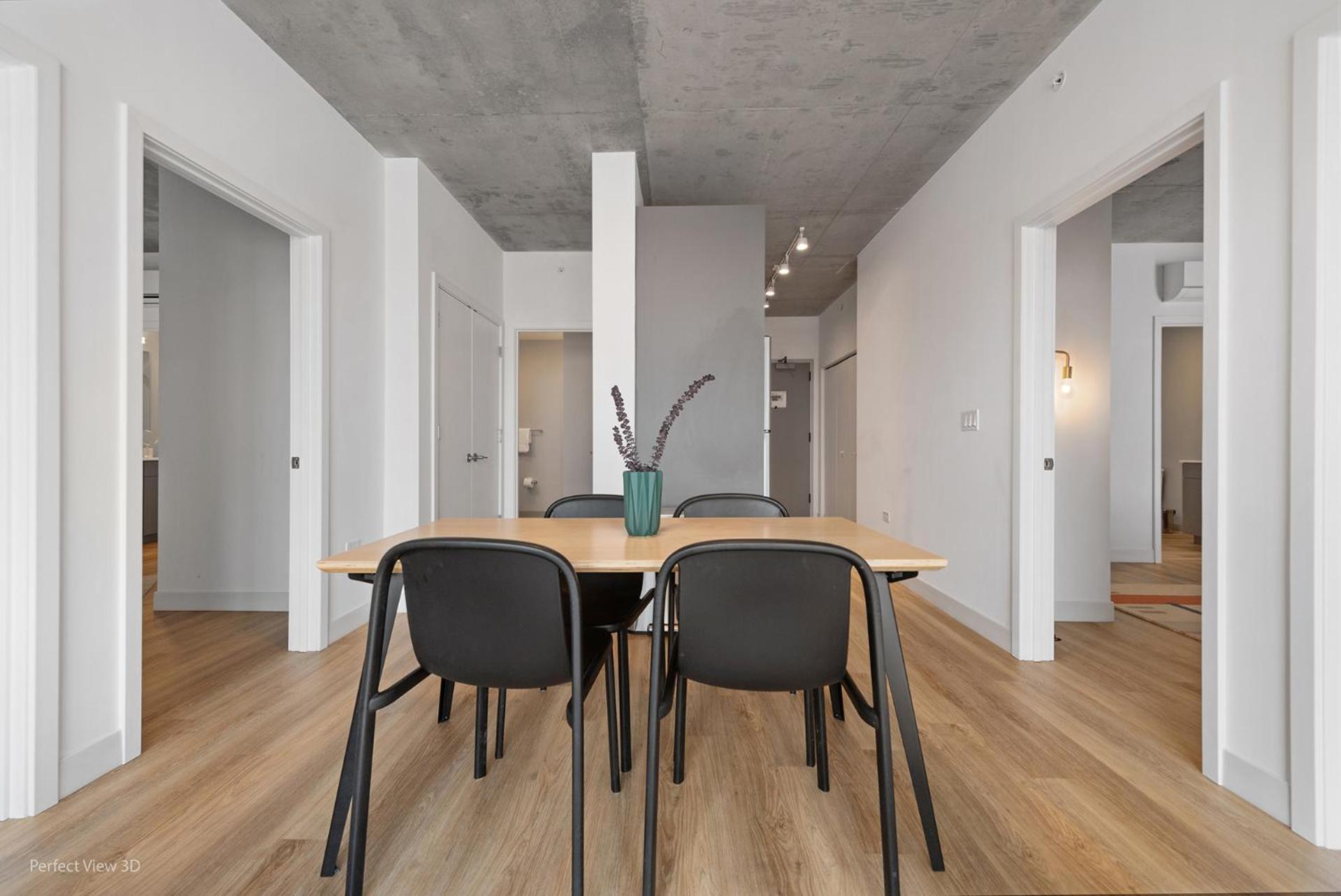 Apartment Living Grand 4 Bedroom By Lincoln Park Chicago
