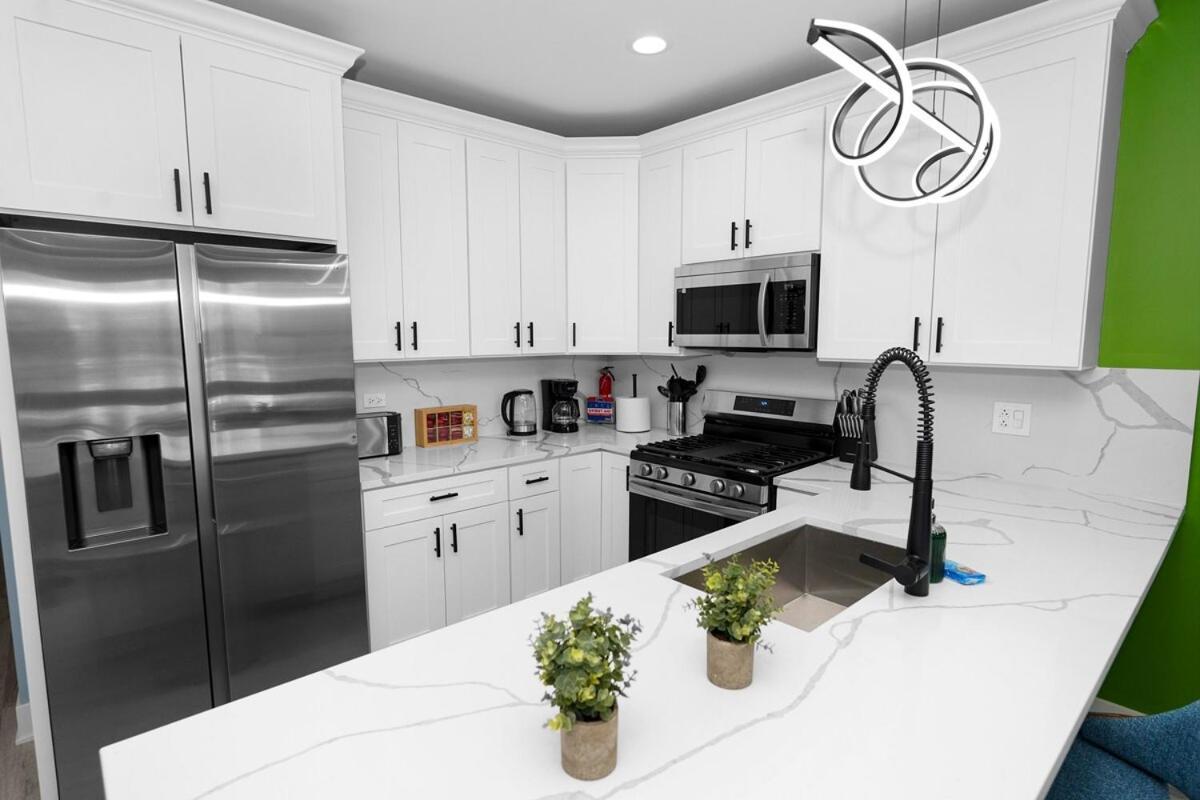 Pilsen Art Center Family Friendly 3br Retreat With Free Parking Near Medical District, Douglas Park And Illinois