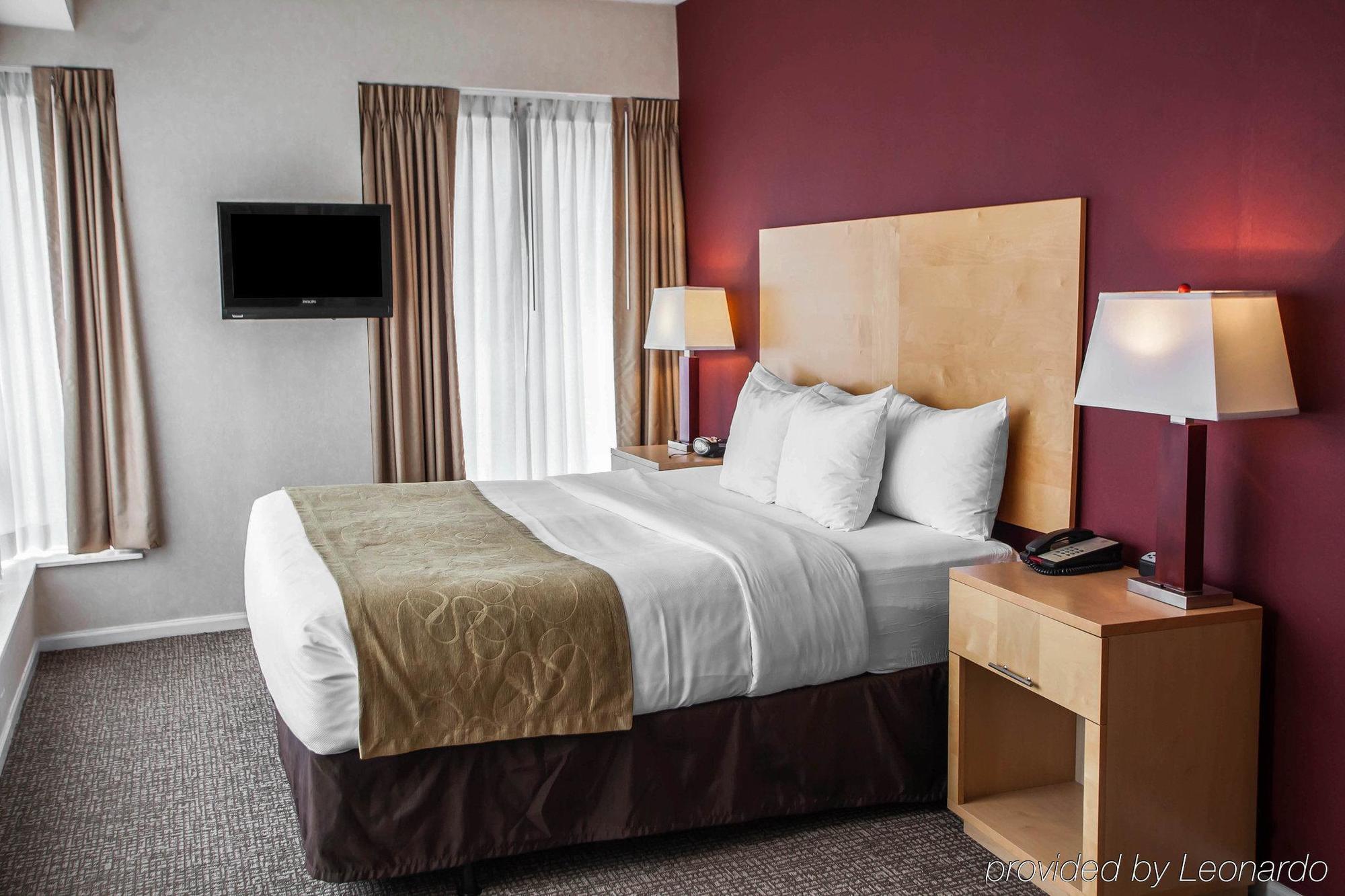 Hotel Comfort Michigan Avenue 3*