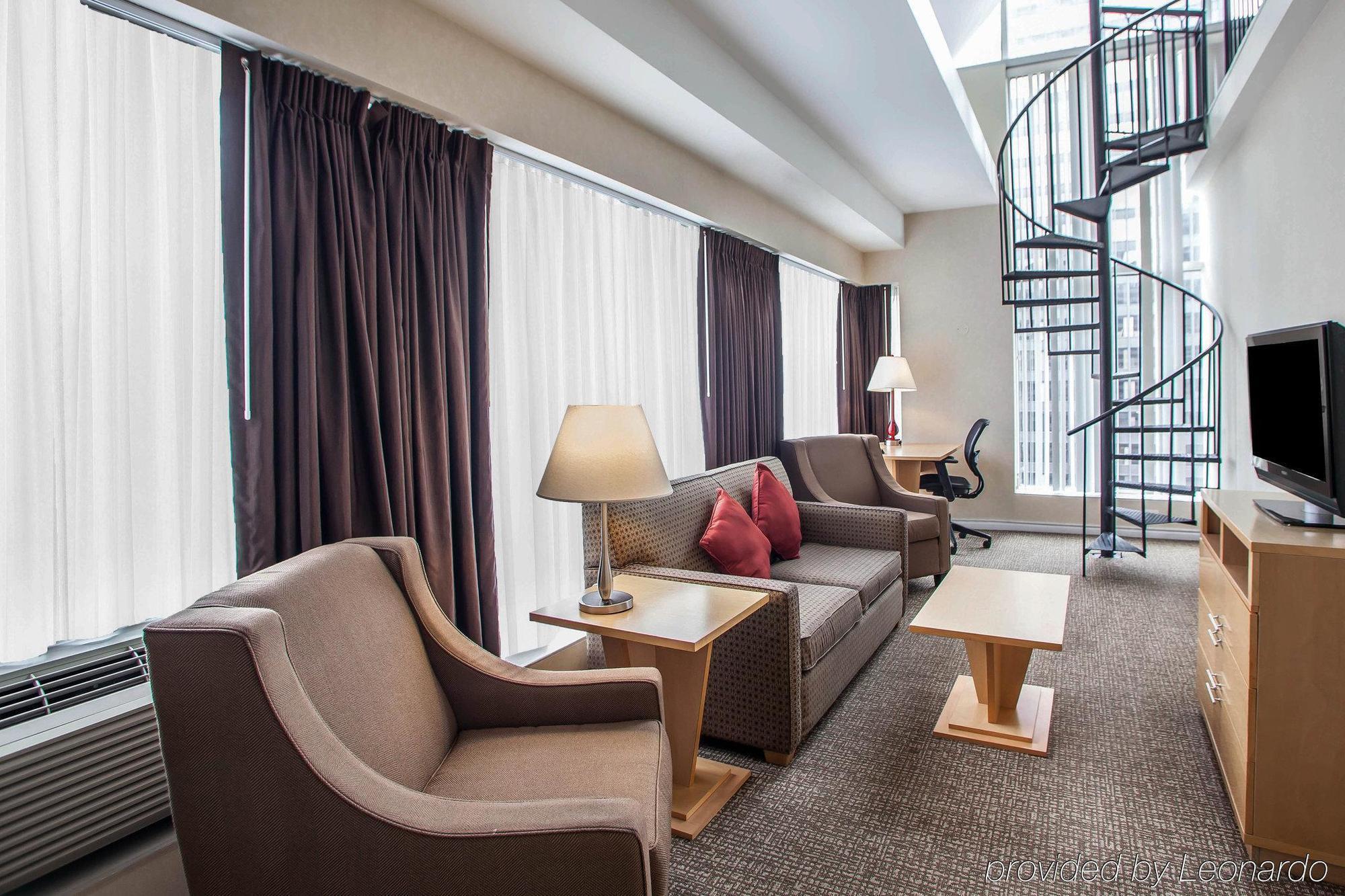 Hotel Comfort Michigan Avenue 3*
