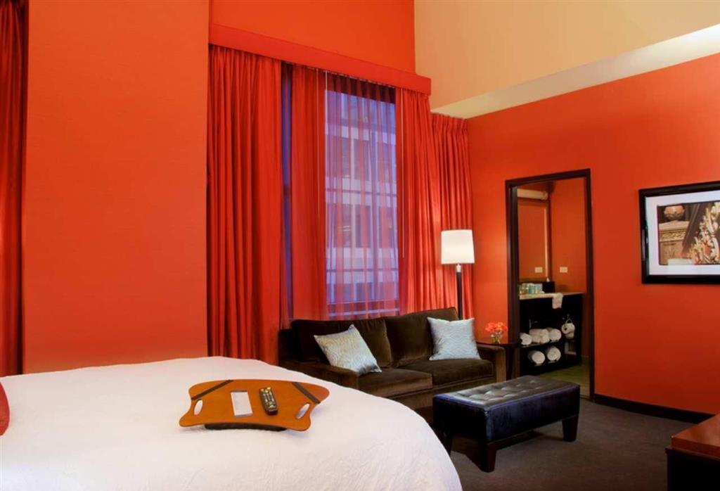 Hotel Hampton Majestic Theatre District 3*