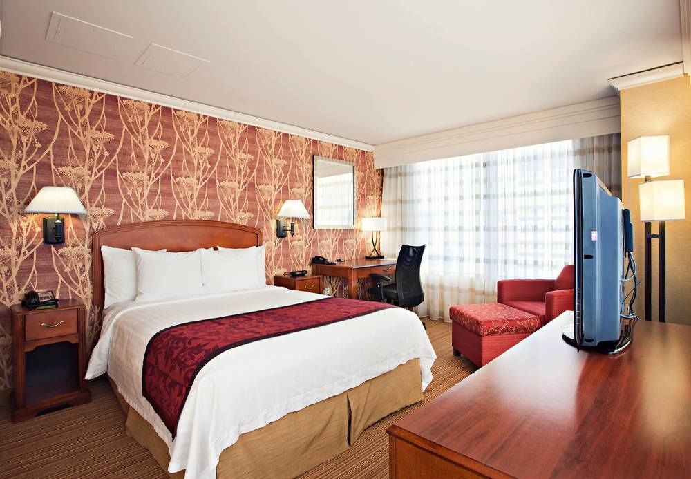 Courtyard Downtown/magnificent Mile 4*