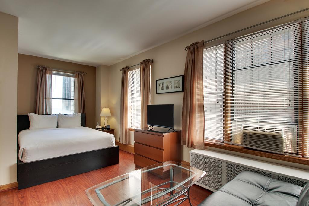 Hotel Dewitt And