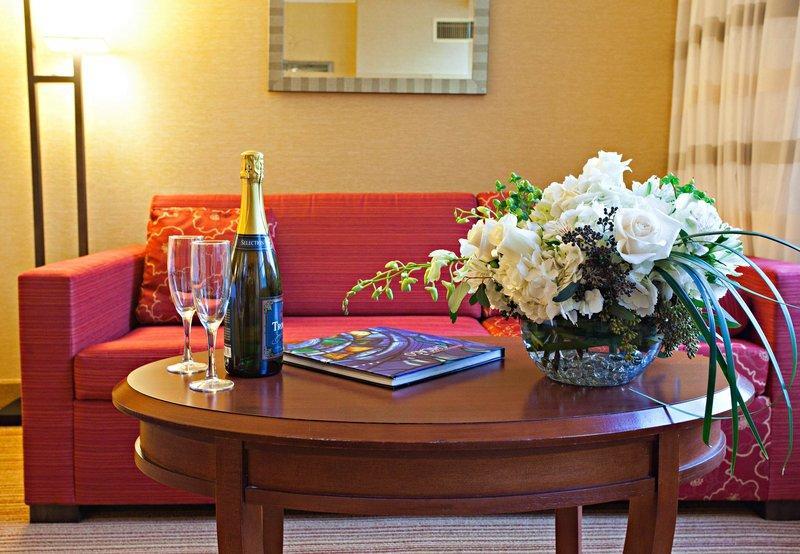 Courtyard Downtown/magnificent Mile 4*