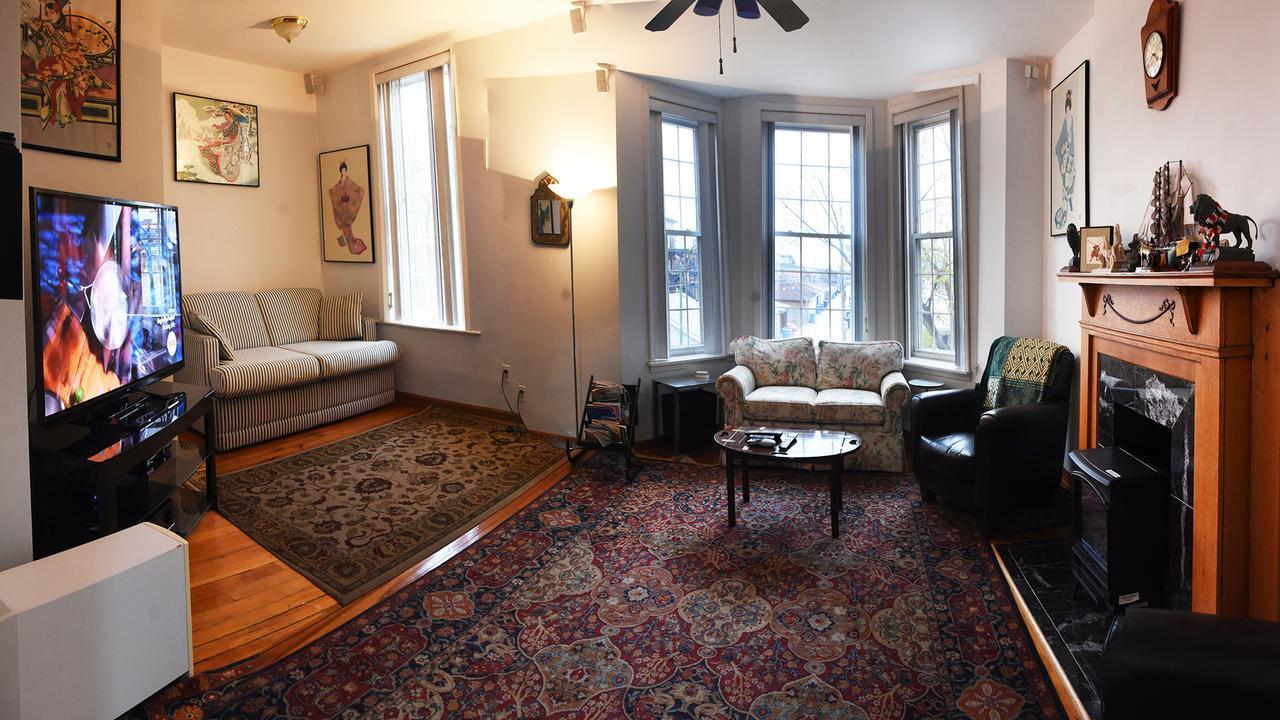 Apartment Near South Side Chicago