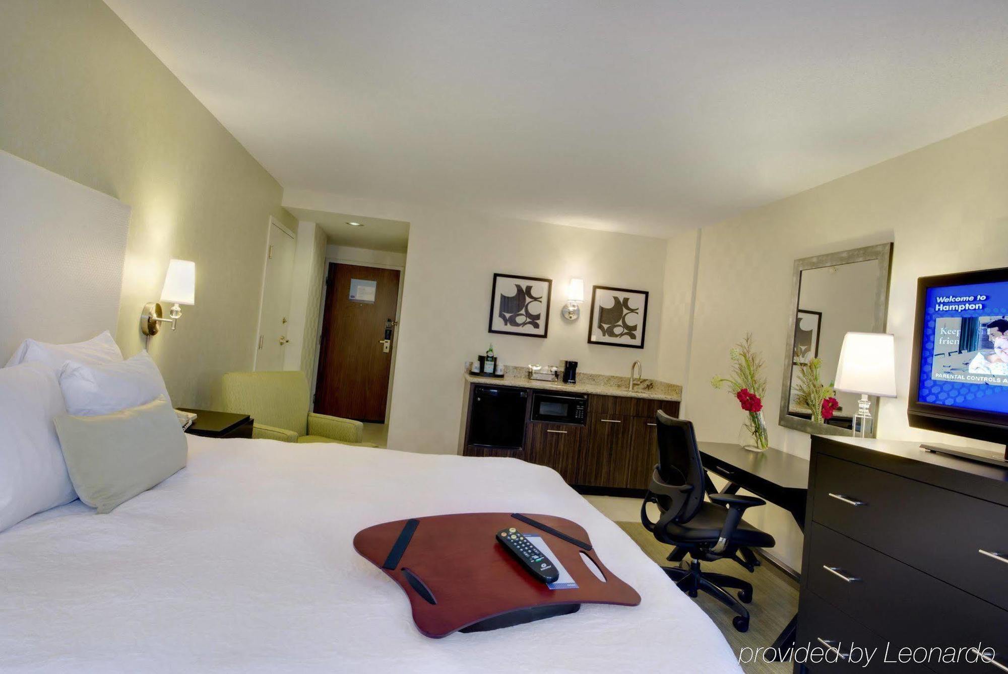 Hotel Hampton & Chicago-downtown 3*