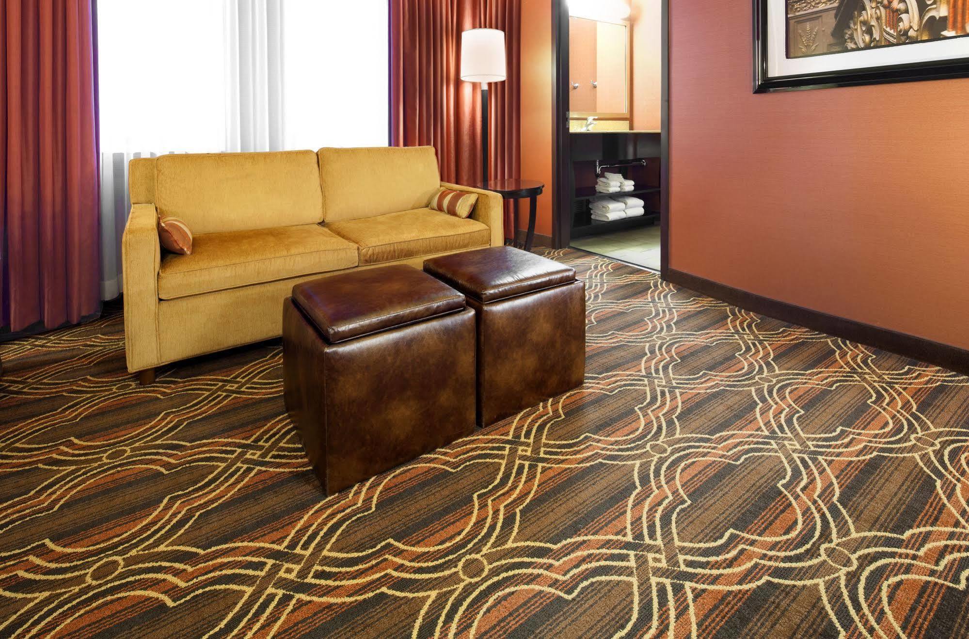Hampton Majestic Theatre District Hotel