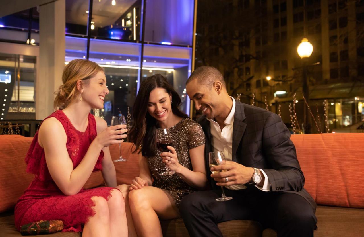 Sofitel Magnificent Mile 5*