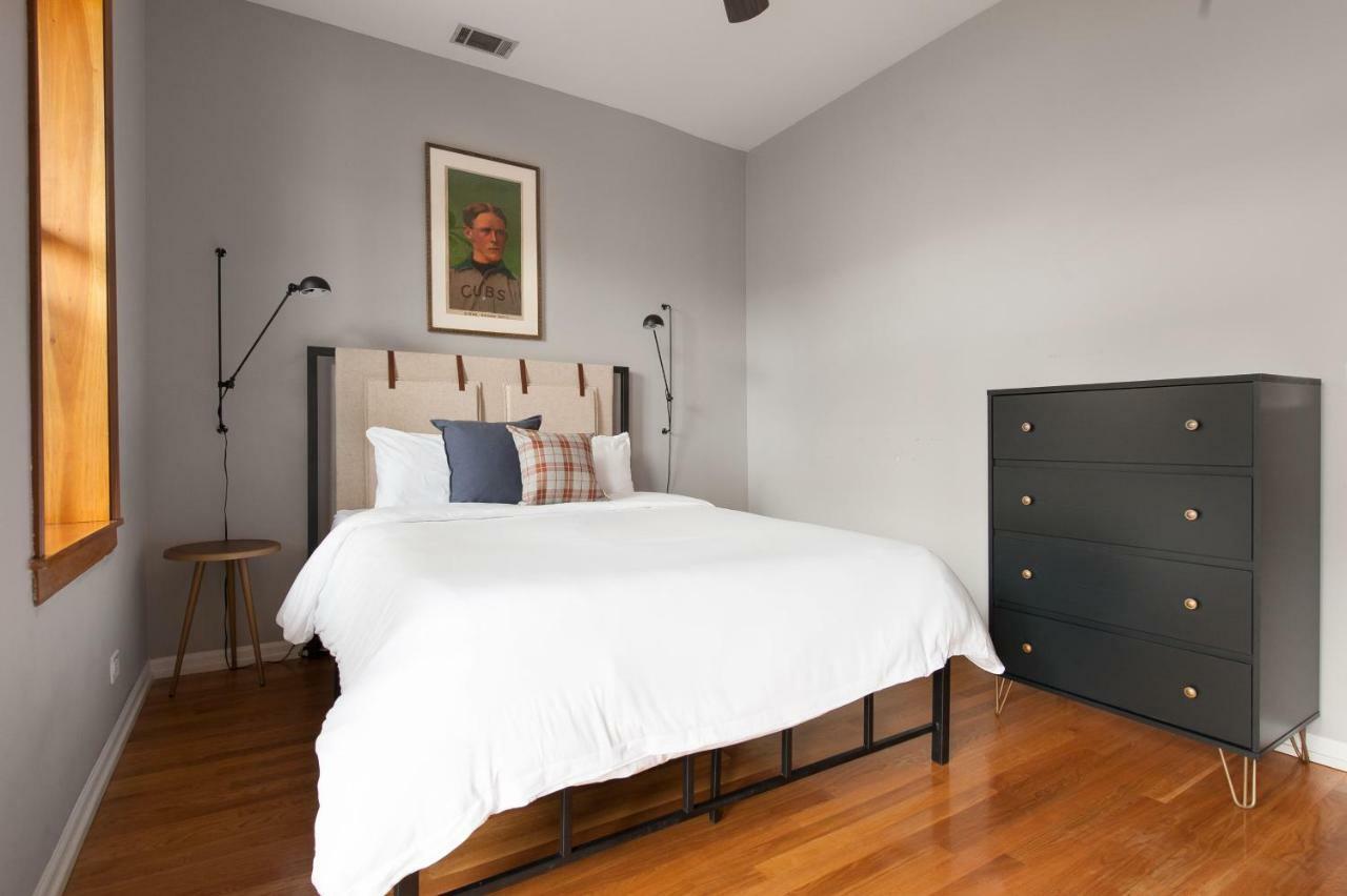 Aparthotel Sonder — Wrigley Field Chicago