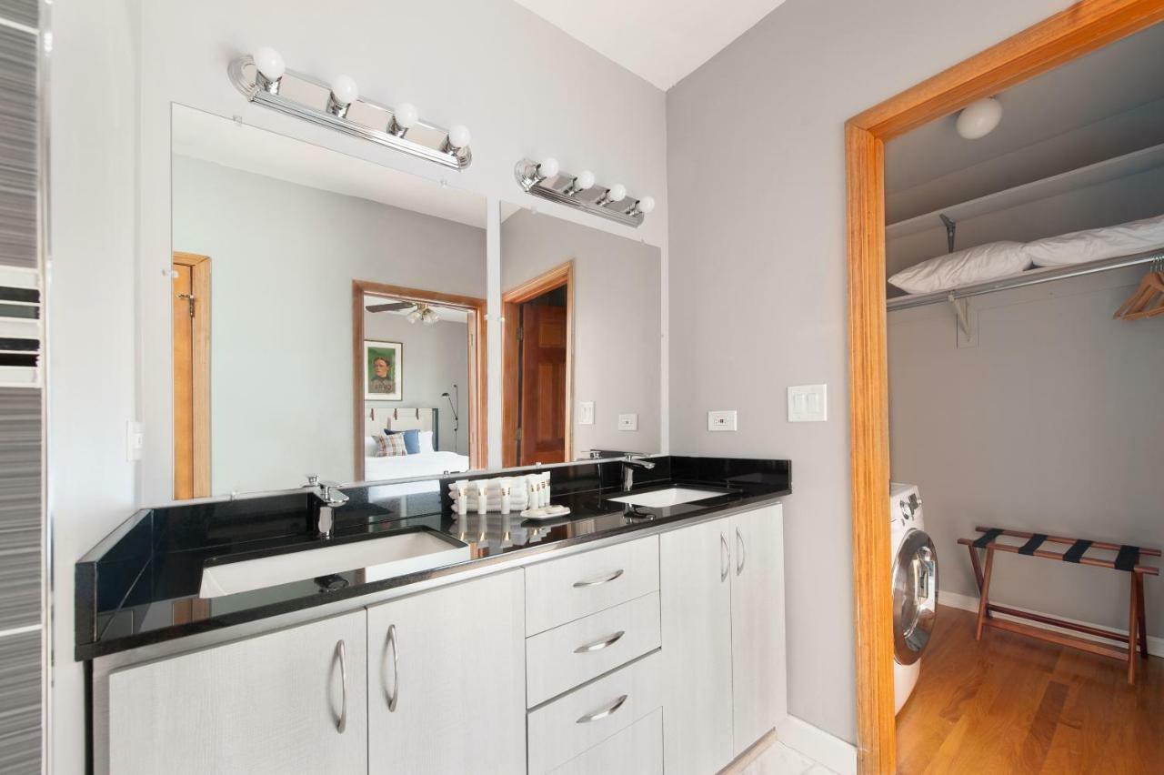 Sonder — Wrigley Field Aparthotel