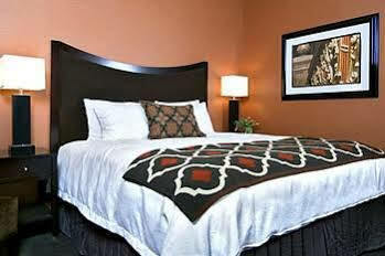 Hampton Majestic Theatre District Hotel 3*