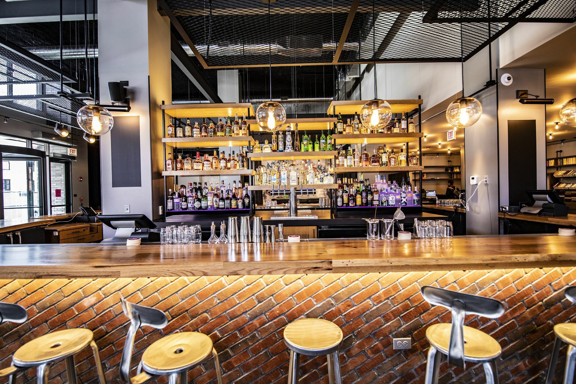 Moxy Downtown Hotel 3*