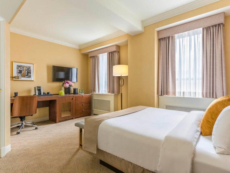 Warwick Allerton Hotel